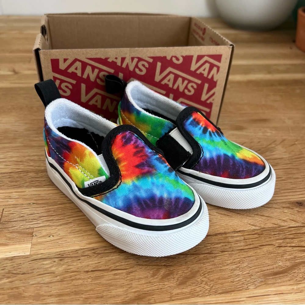 Vans Spiral Tie Dye toddler Kids Slip-On Shoes 4.5 NWT